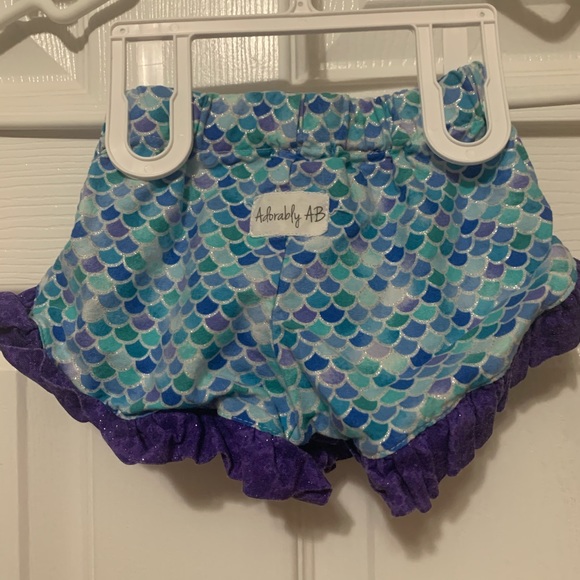 Mermaid shorts 12-18 months - Picture 3 of 3